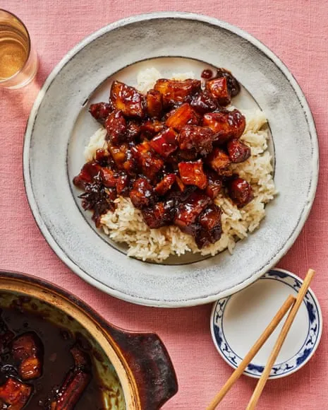 Erchen Chang's Tasty Recipes for Savory Pork Stew and Crispy Radish Bites